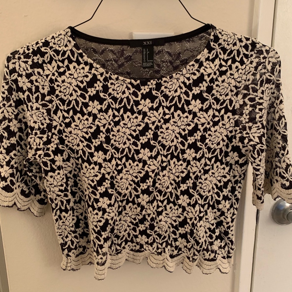 Black and White Crop Top